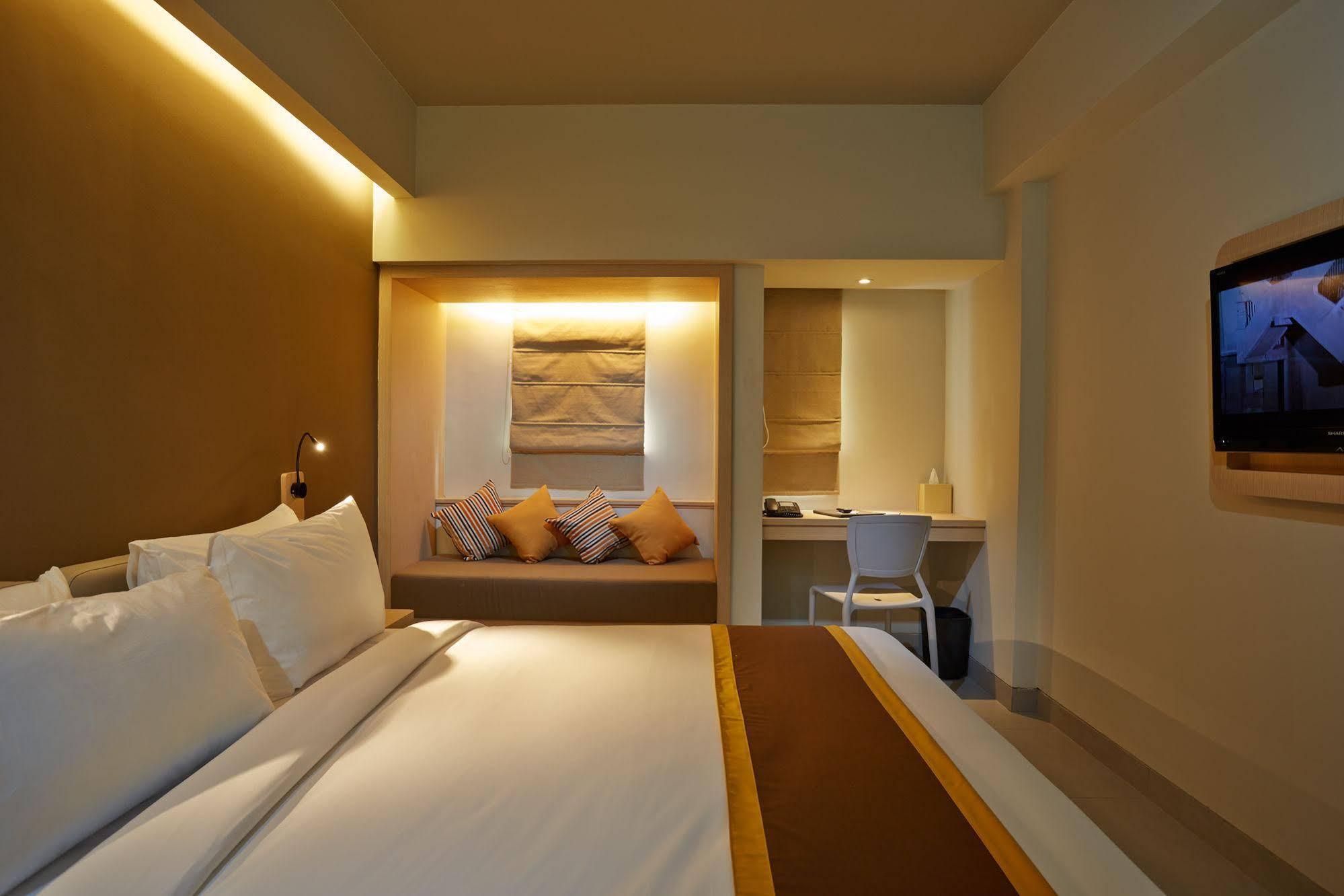 Sevn Legian Otel Dış mekan fotoğraf